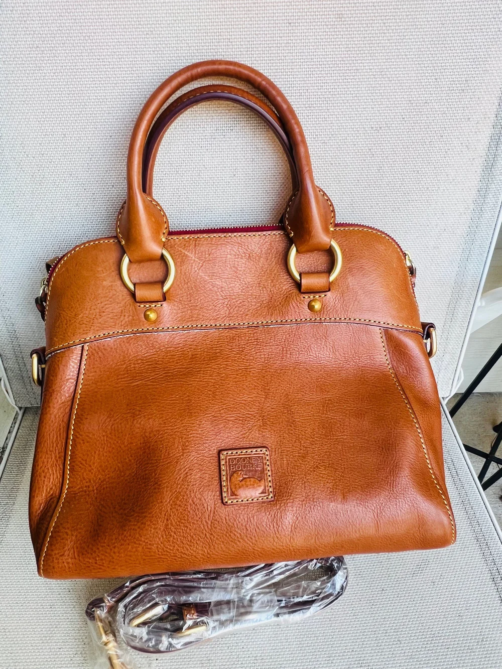 NWT Dooney & Bourke Florentine Cameron Leather Satchel (458$ Retail)